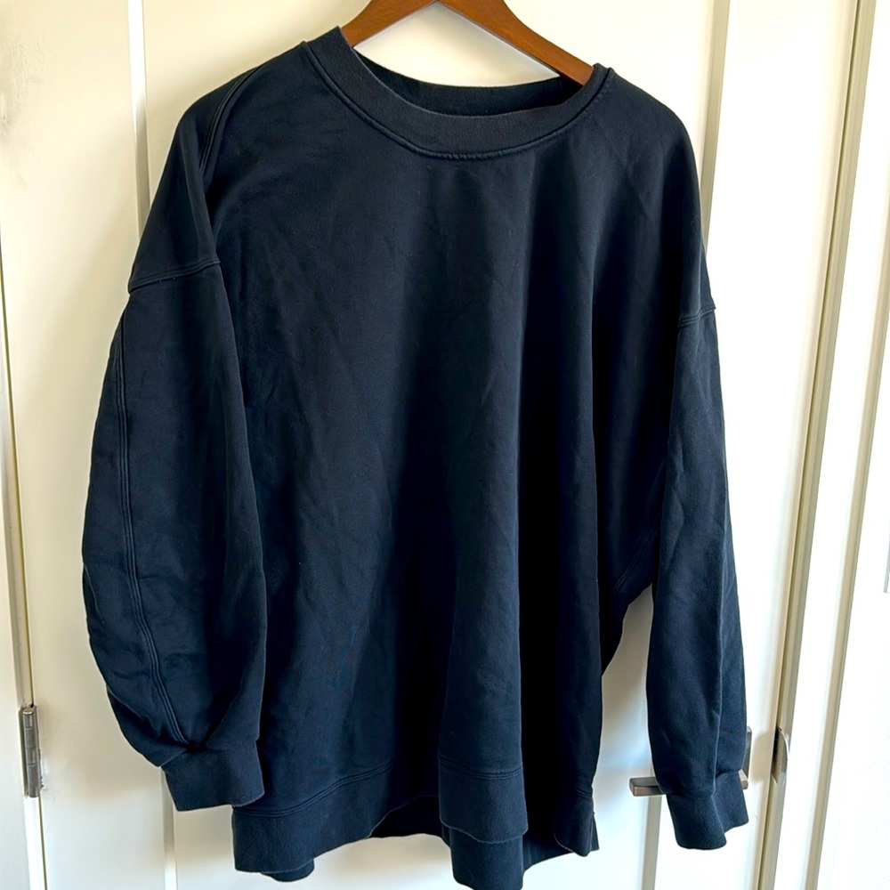 Sweatshirt